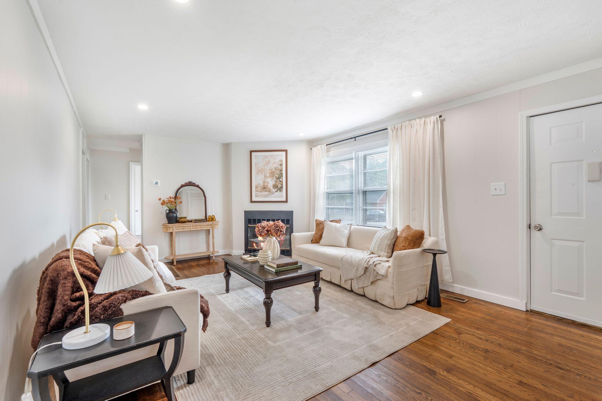 277 Hillsboro Avenue