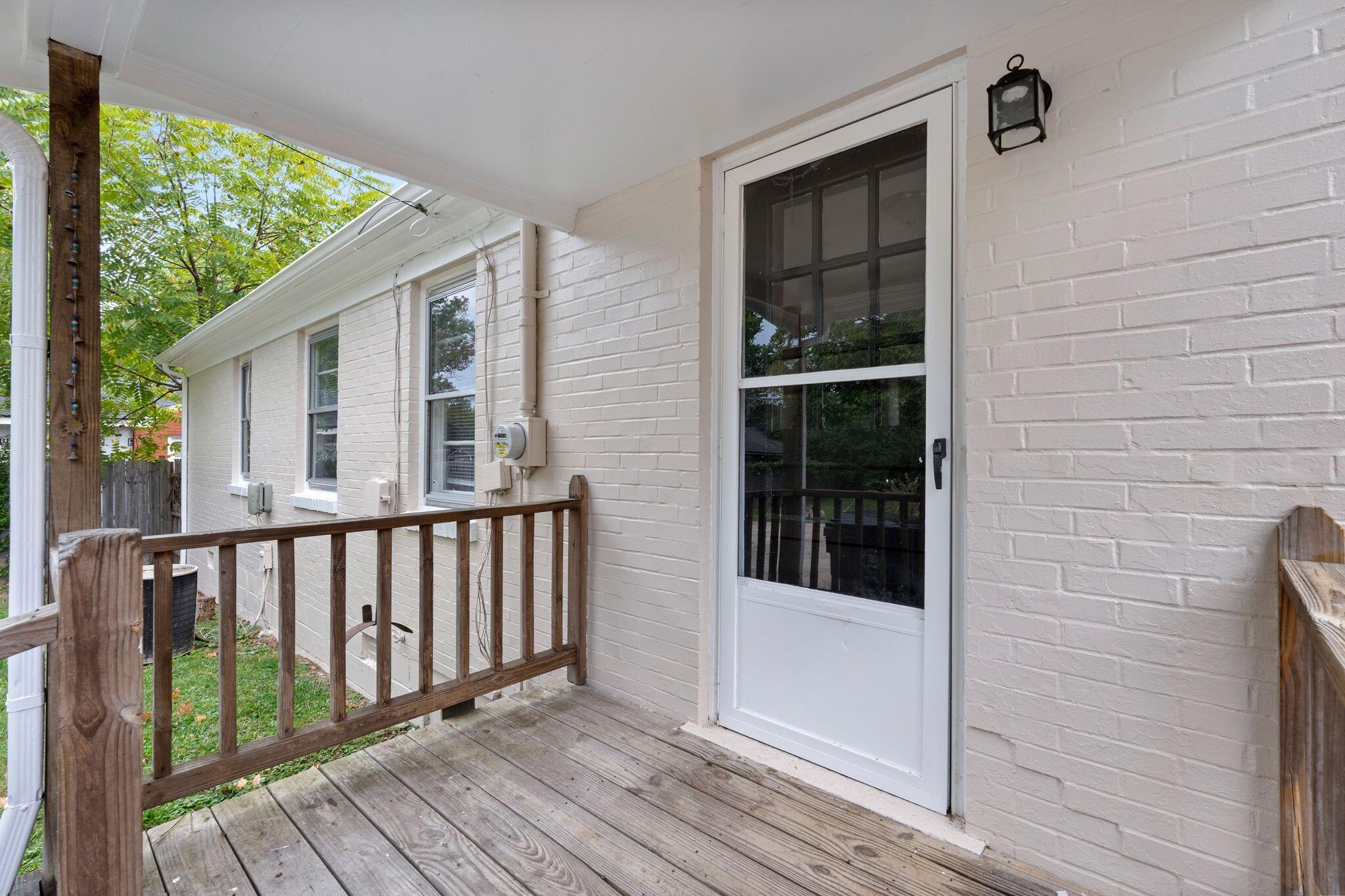 277 Hillsboro Avenue