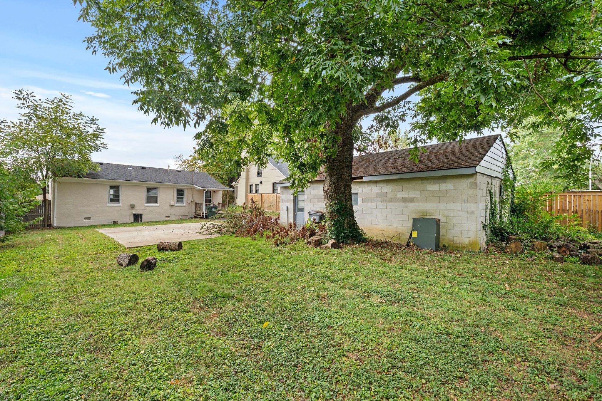 277 Hillsboro Avenue