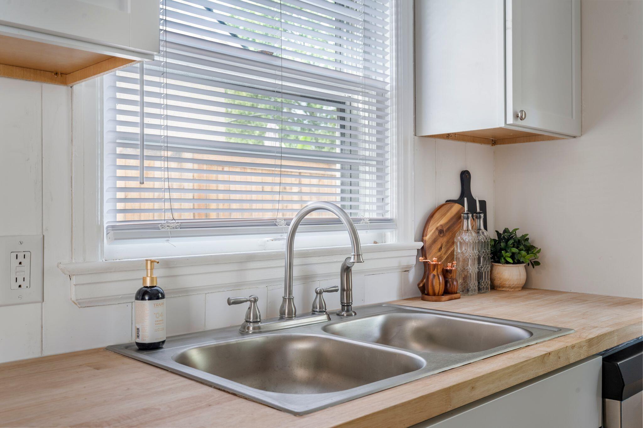 277 Hillsboro Avenue