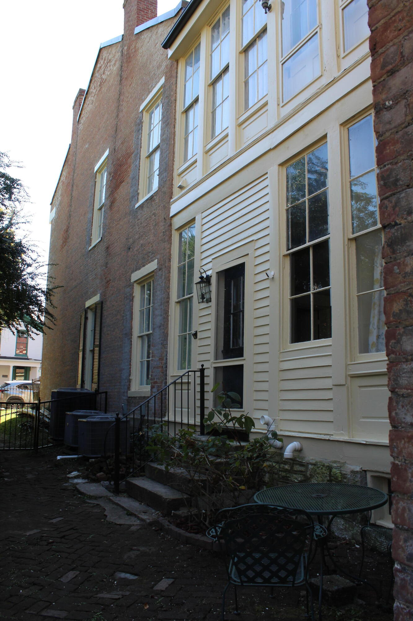 212 Washington Street