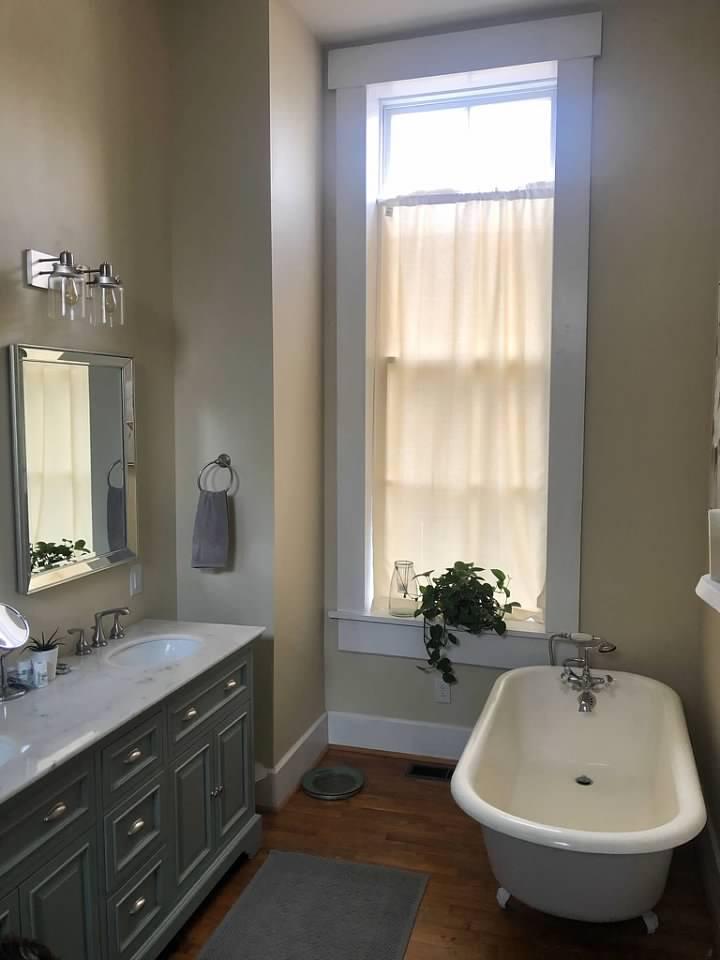 212 Washington Street