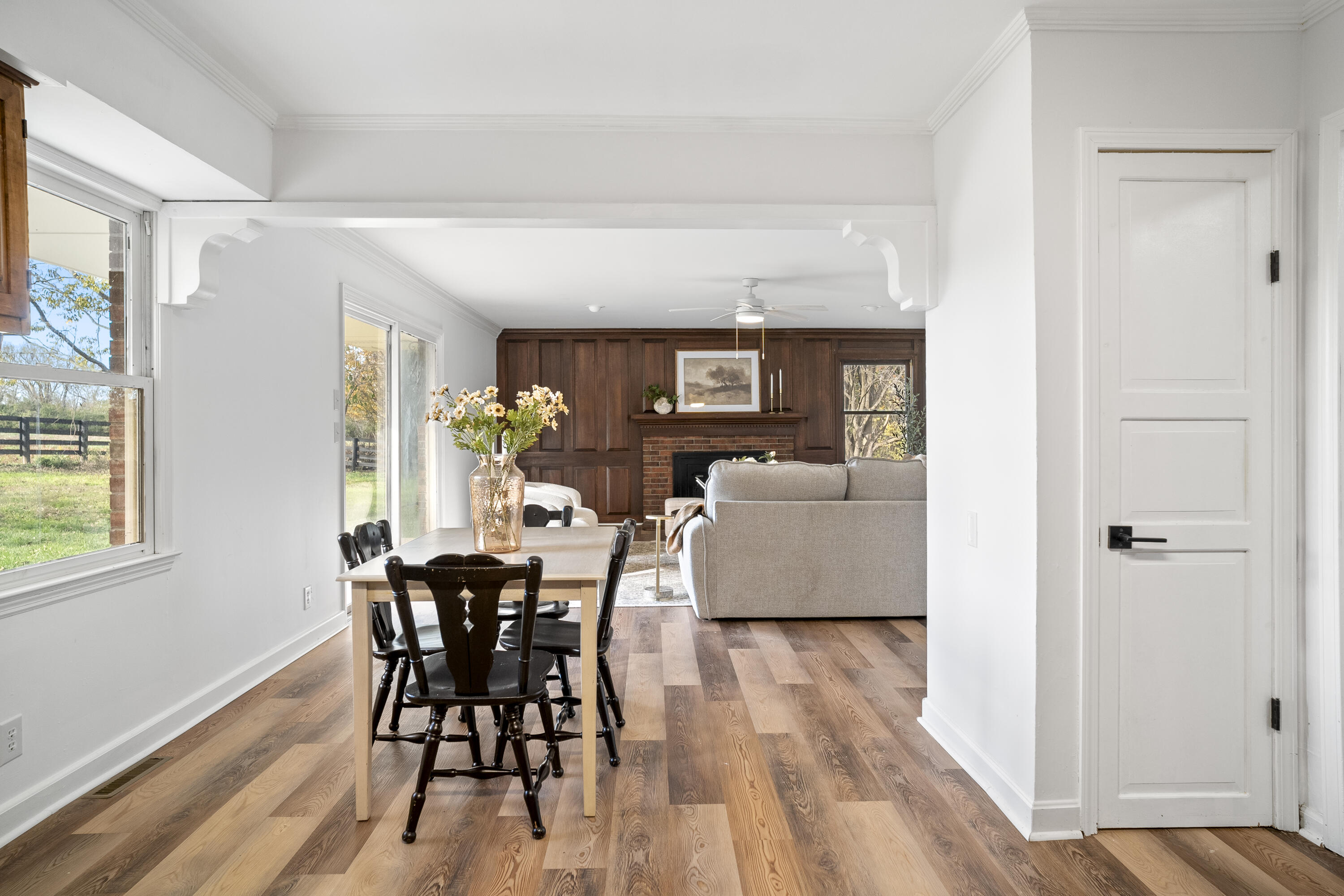 2021 River Cir Drive