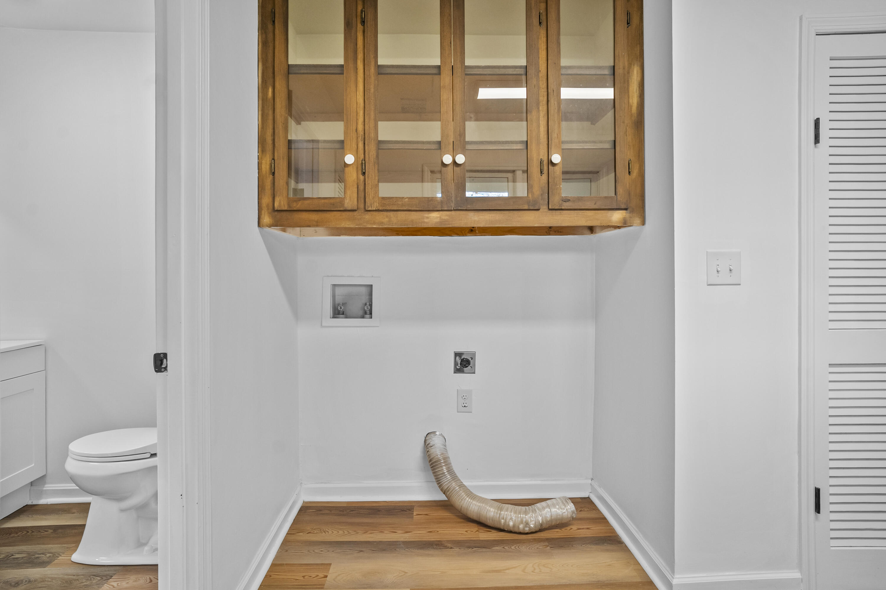 2021 River Cir Drive