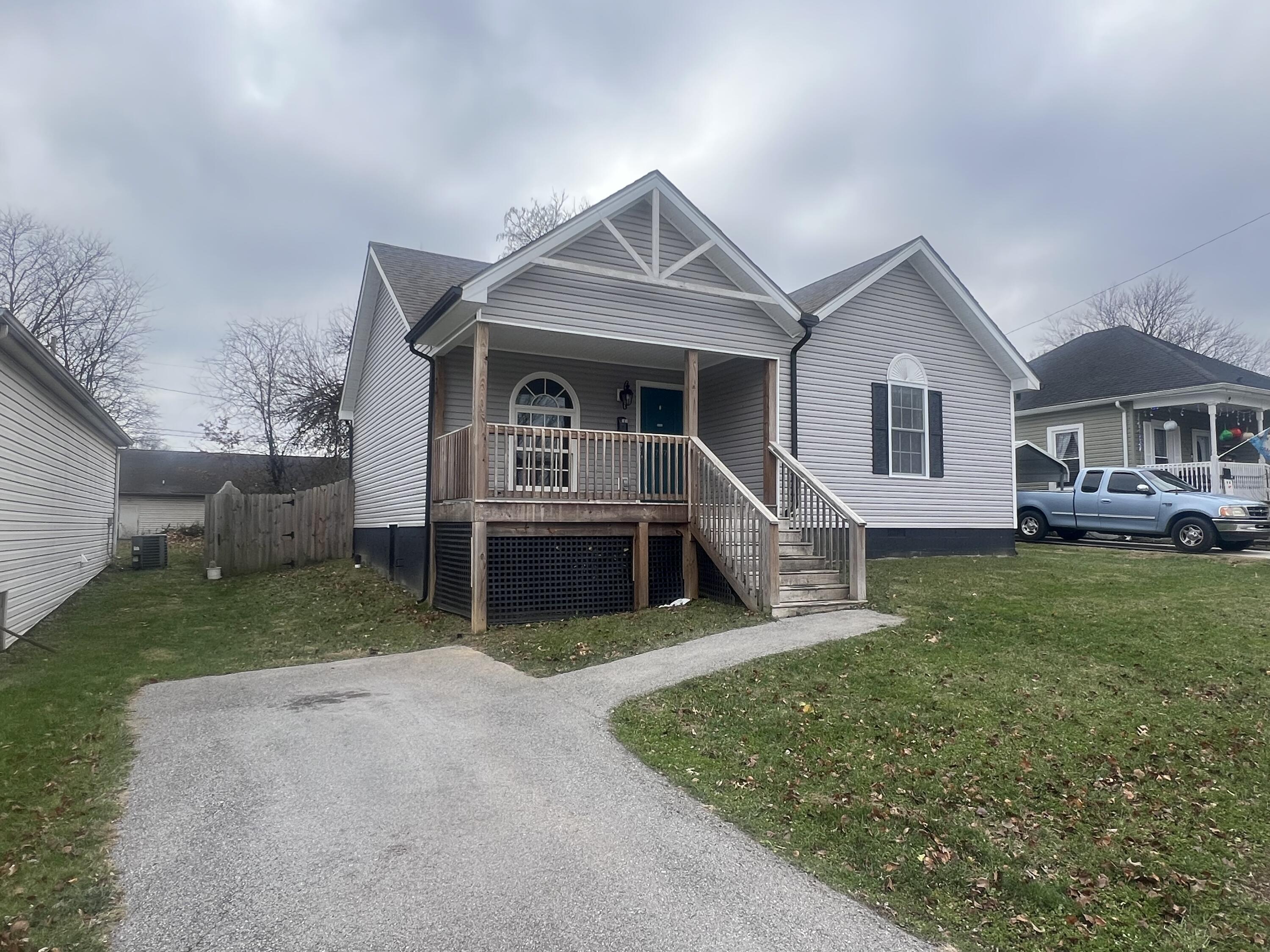 707 Fairview Avenue