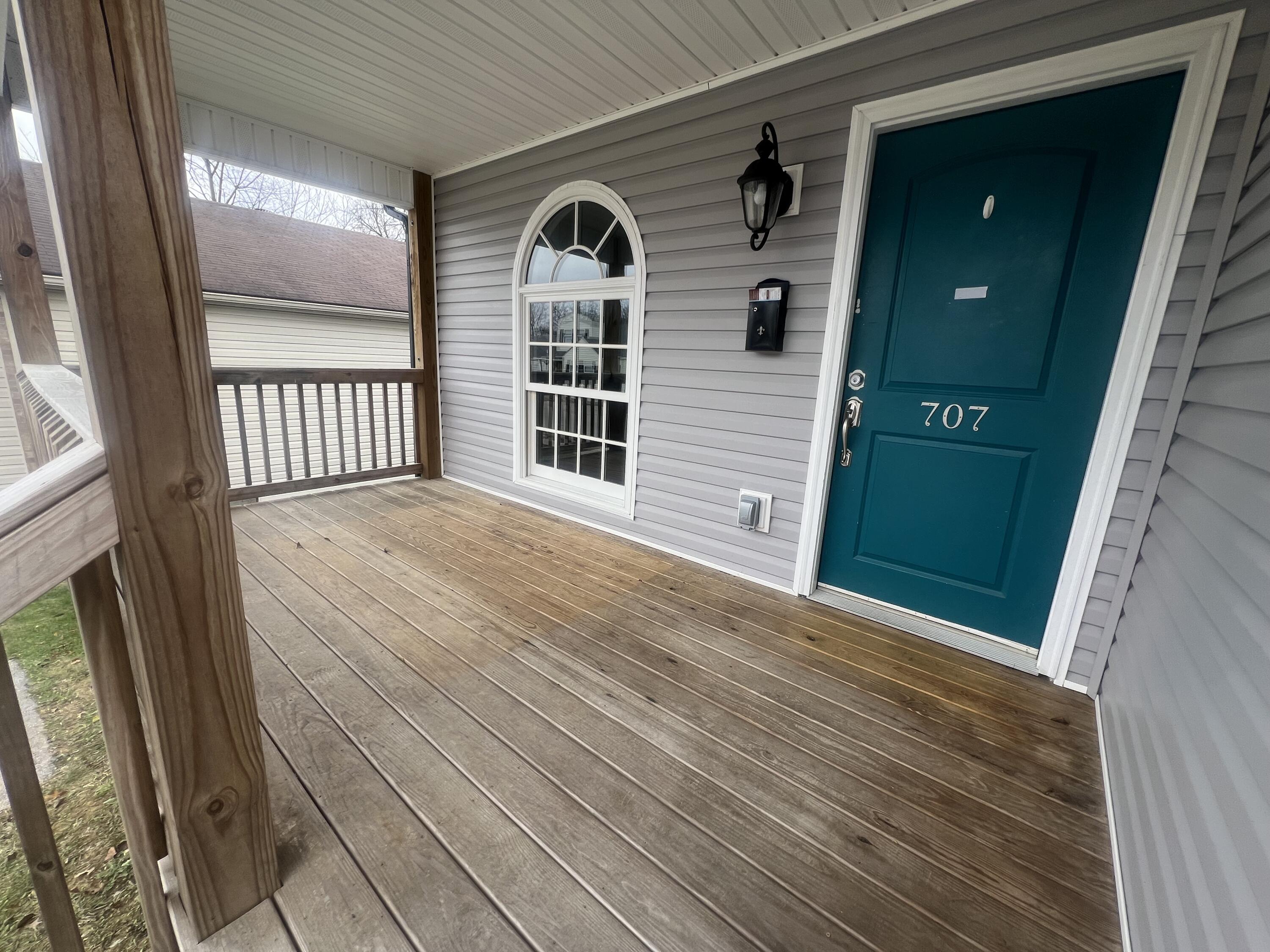 707 Fairview Avenue