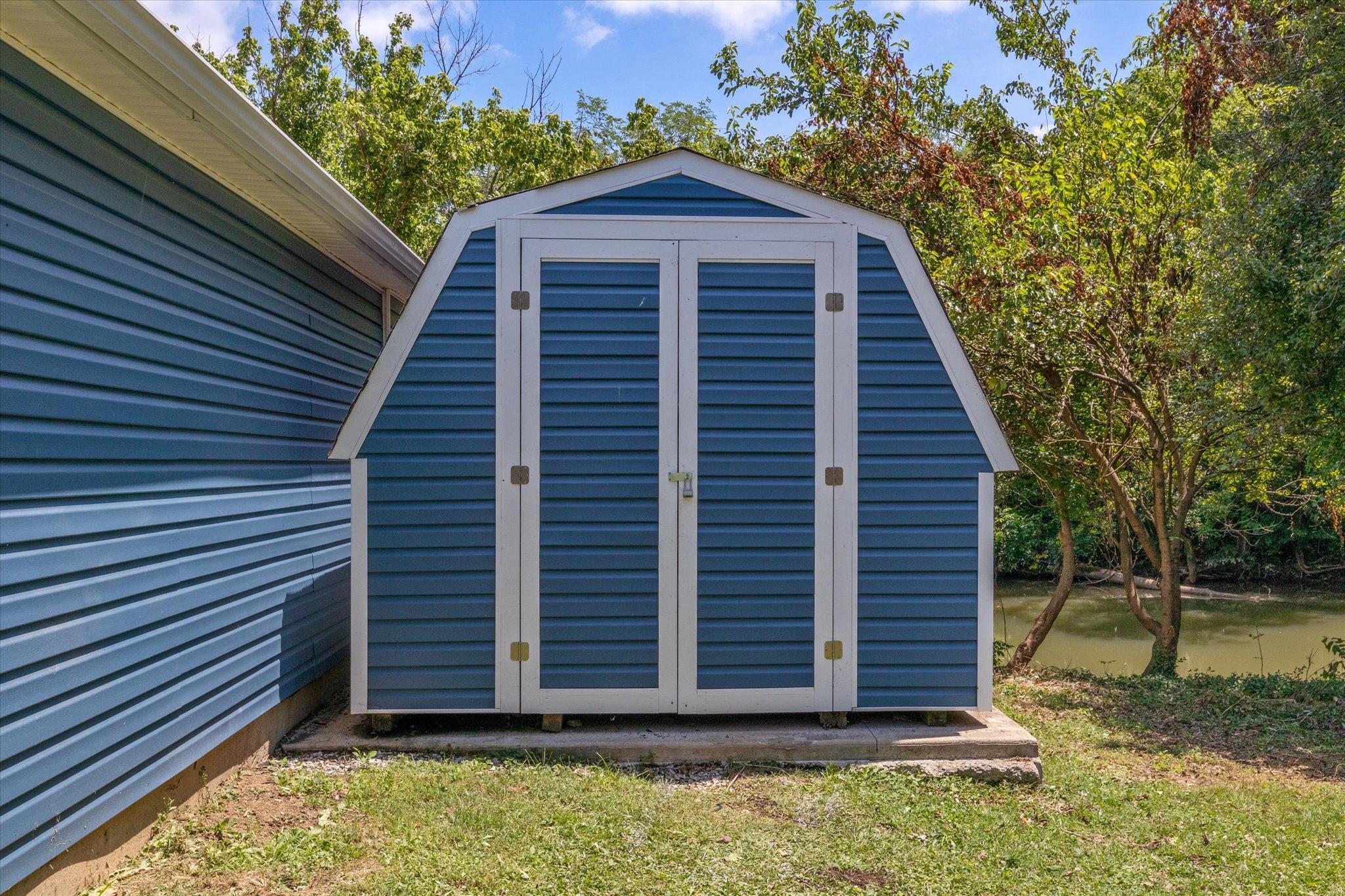 1870 Rio Vista Drive