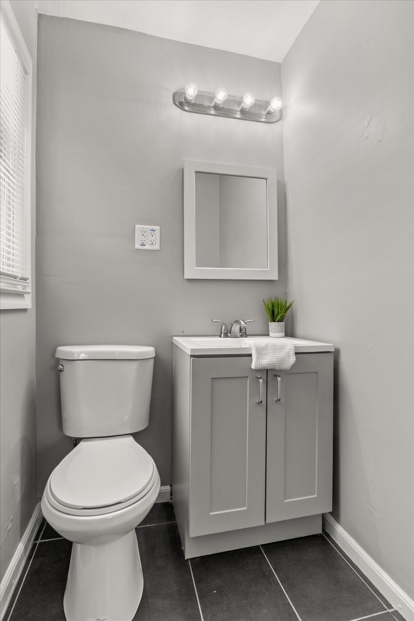 1870 Rio Vista Drive