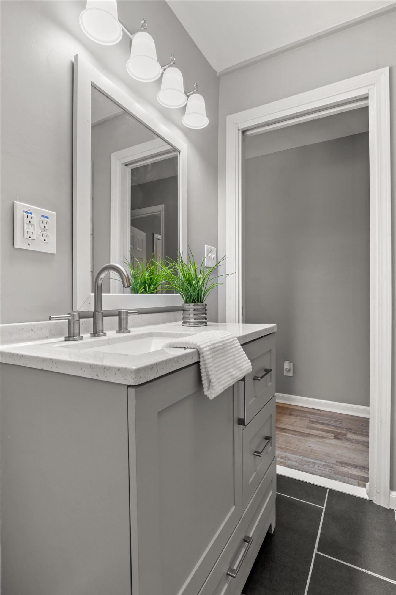 1870 Rio Vista Drive