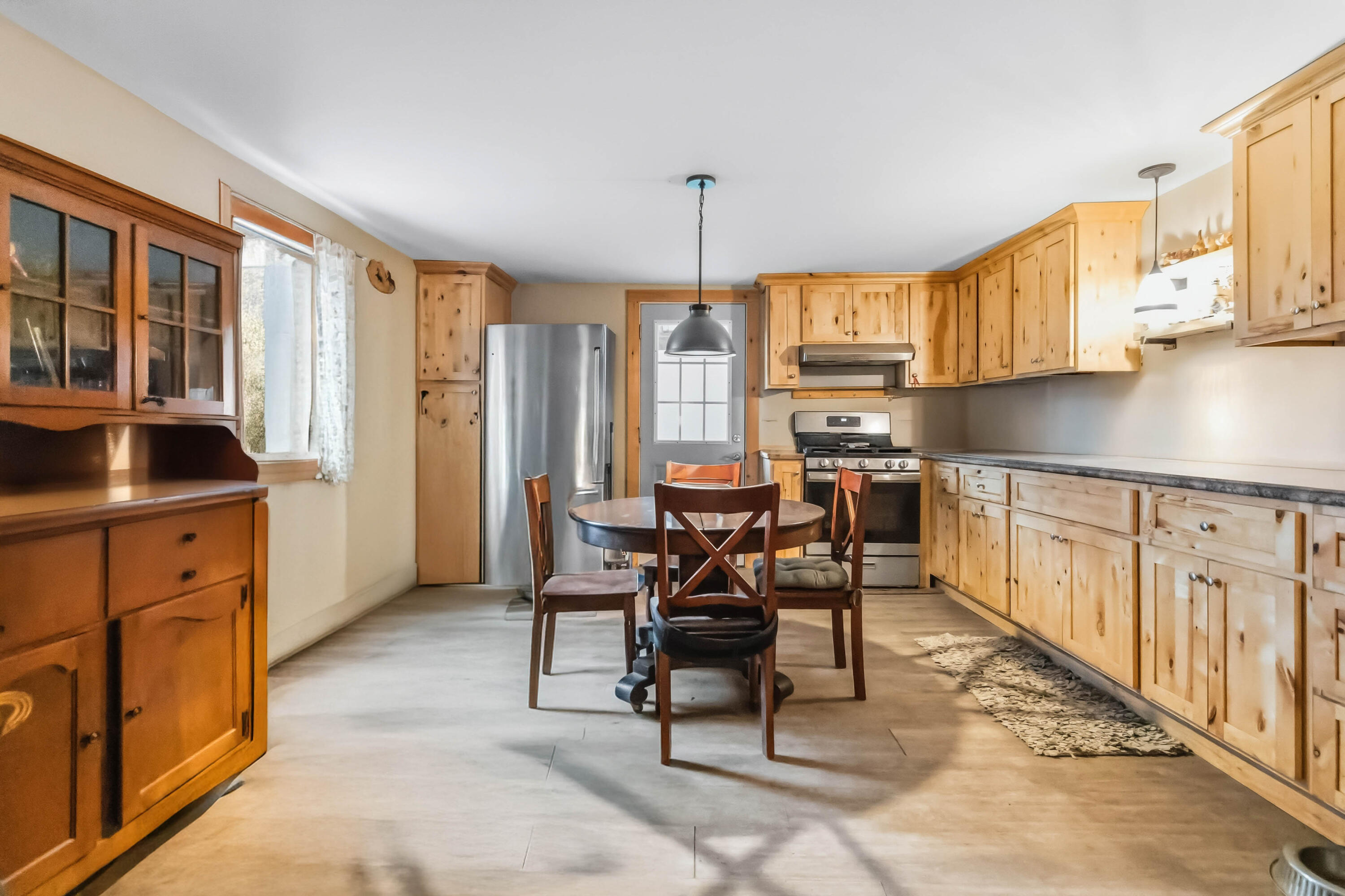 1666 Pointer Creek Road