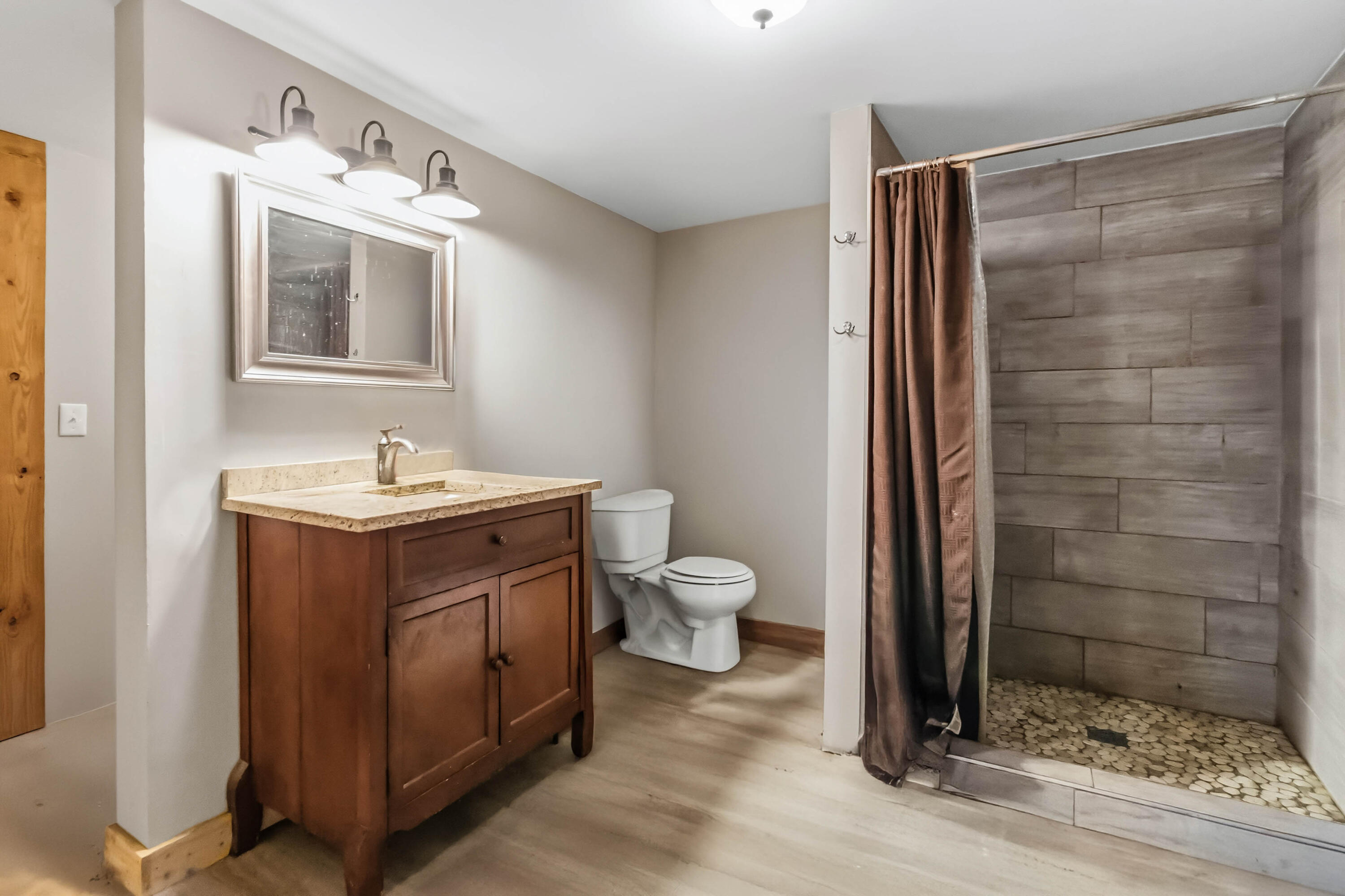 1666 Pointer Creek Road