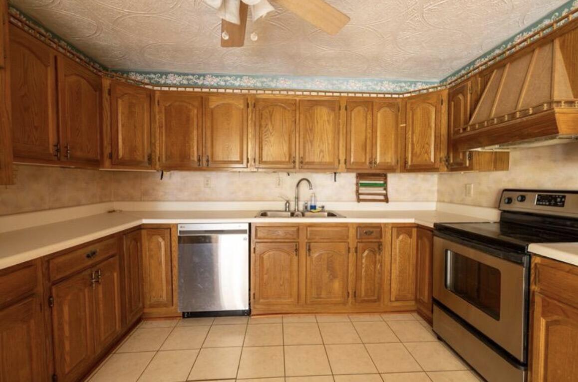 939 Right Fork Island Creek Road