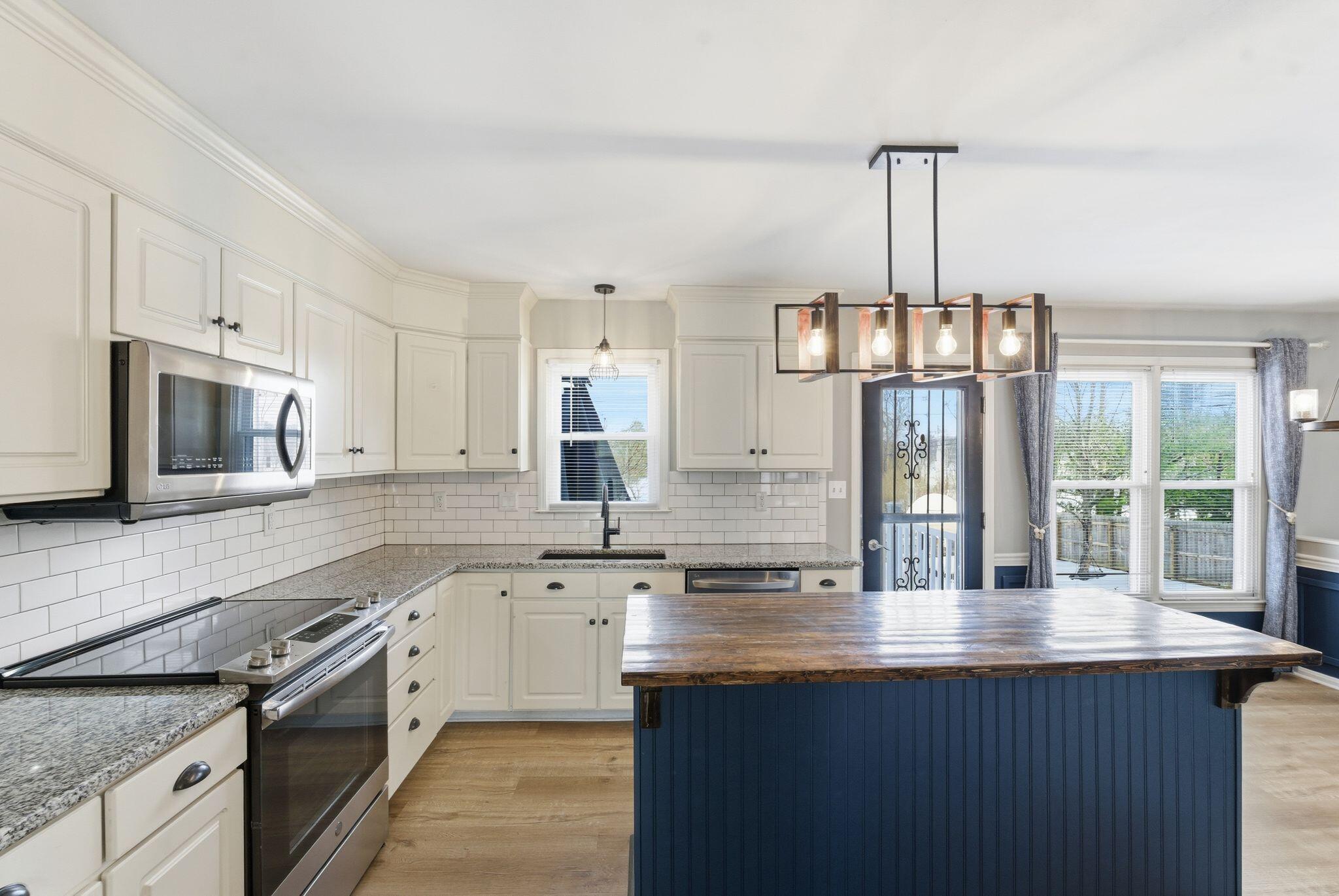 2371 Hartland Parkside Drive