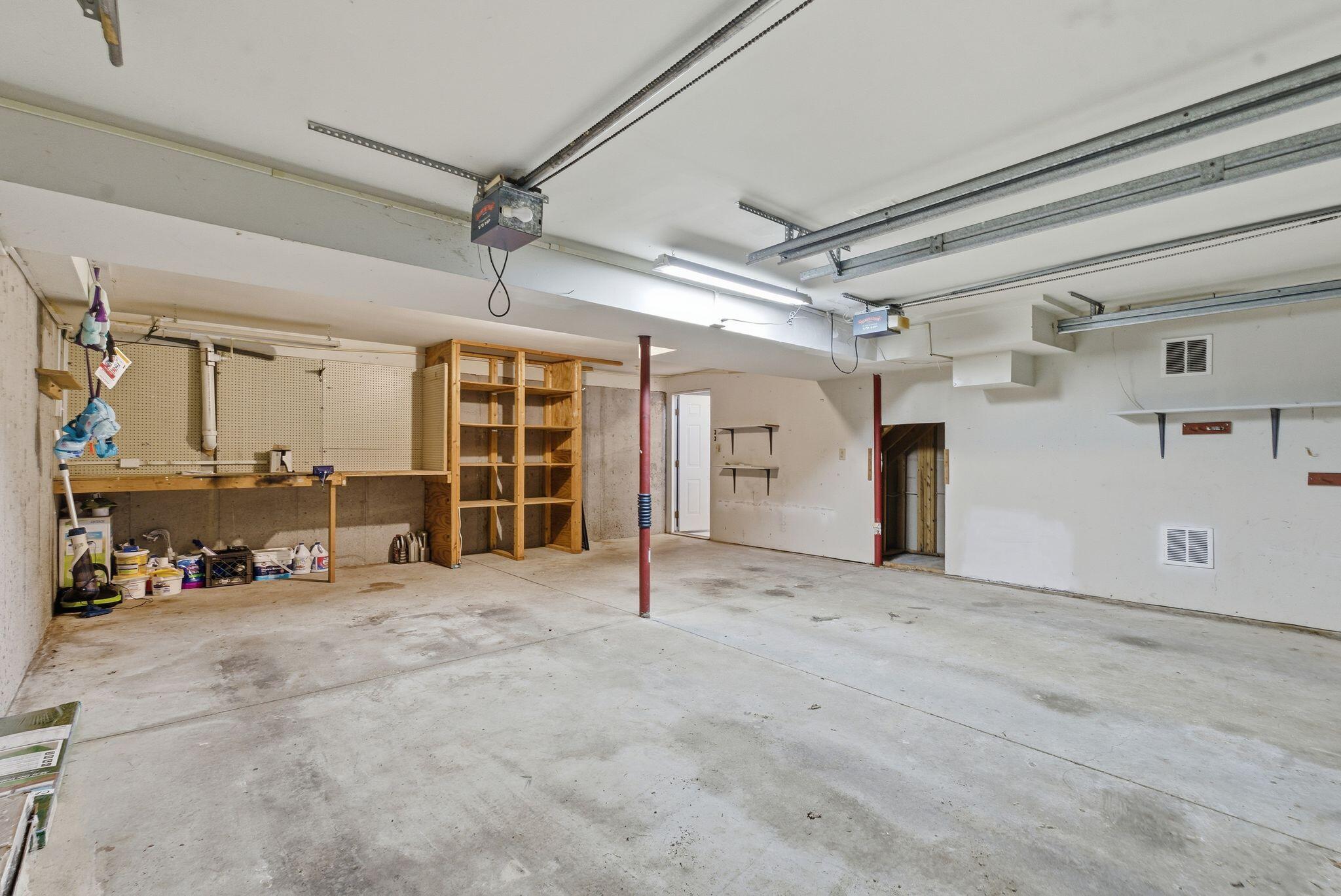 2371 Hartland Parkside Drive