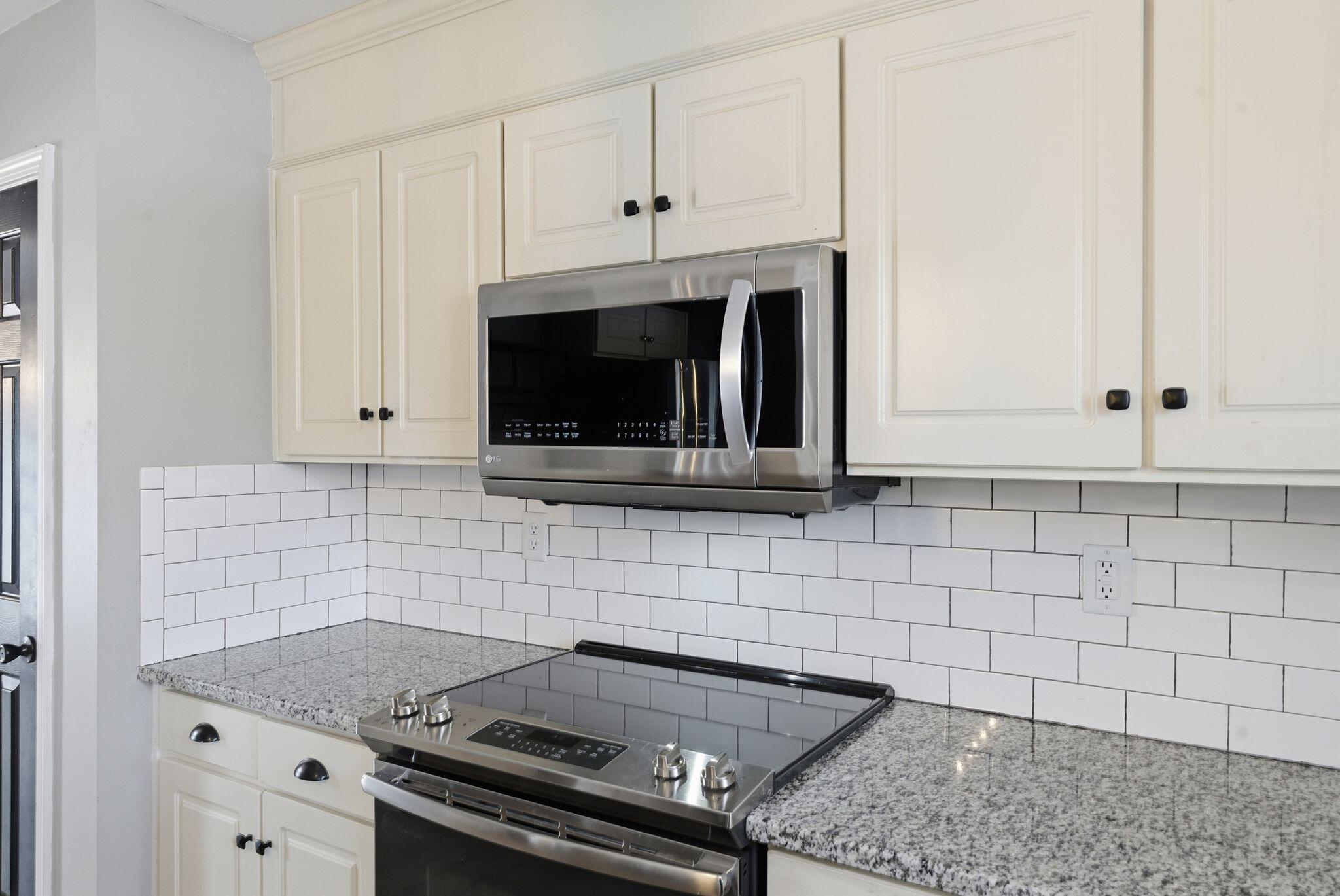 2371 Hartland Parkside Drive