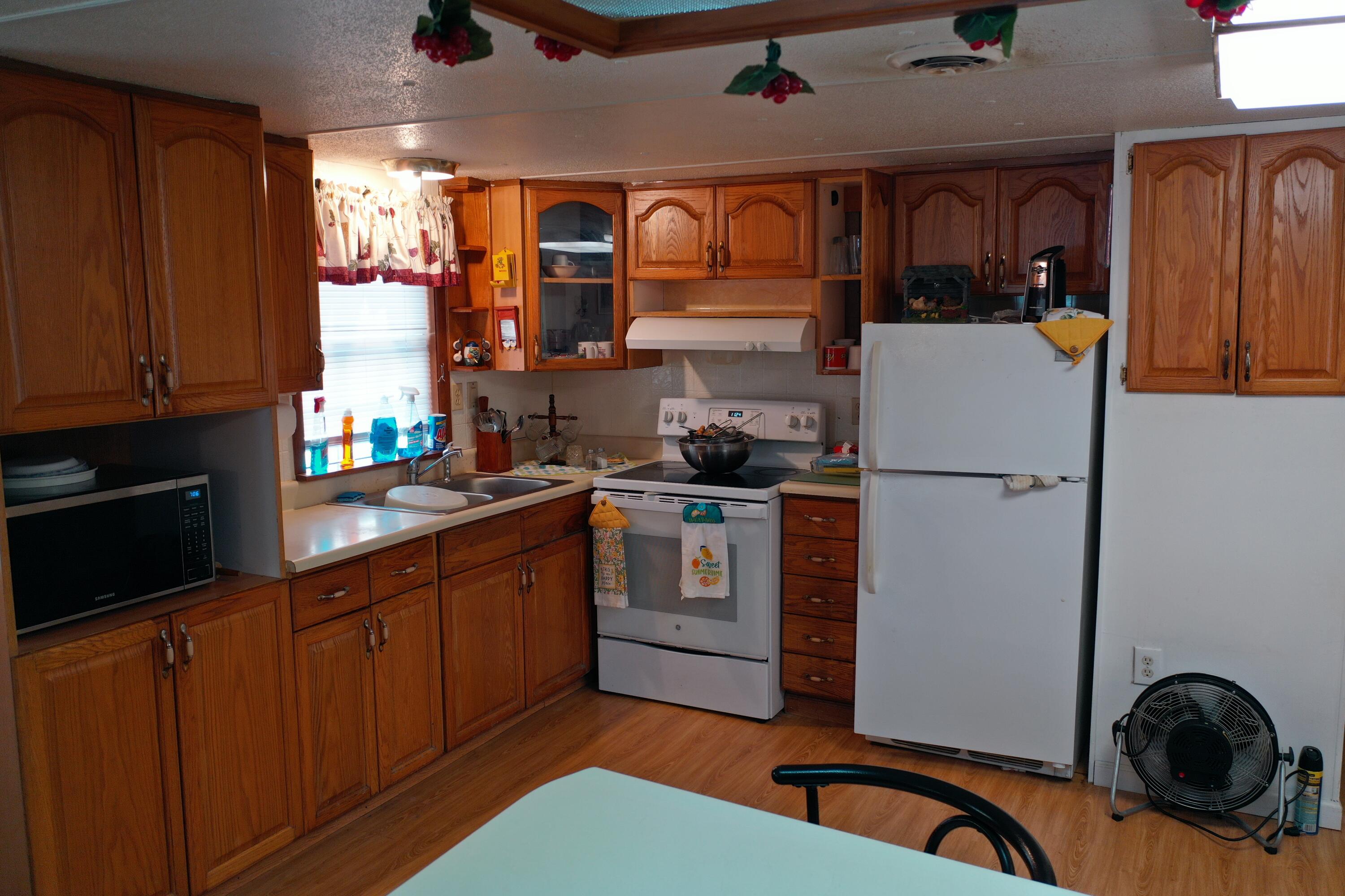 944 Possum Trot Road