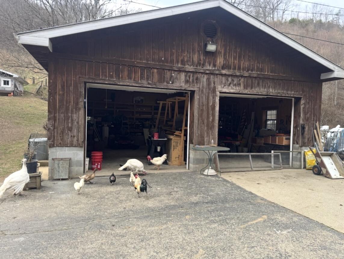 1267 Lower Taulbee Fork Road