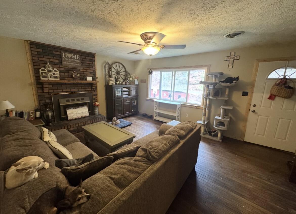 1267 Lower Taulbee Fork Road