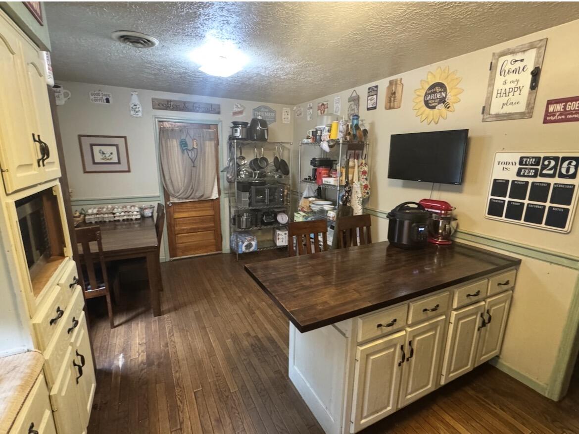 1267 Lower Taulbee Fork Road