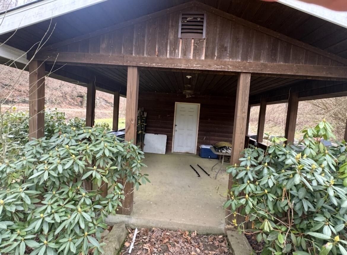 1267 Lower Taulbee Fork Road