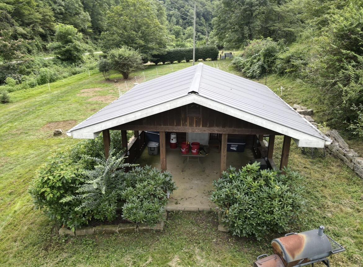 1267 Lower Taulbee Fork Road