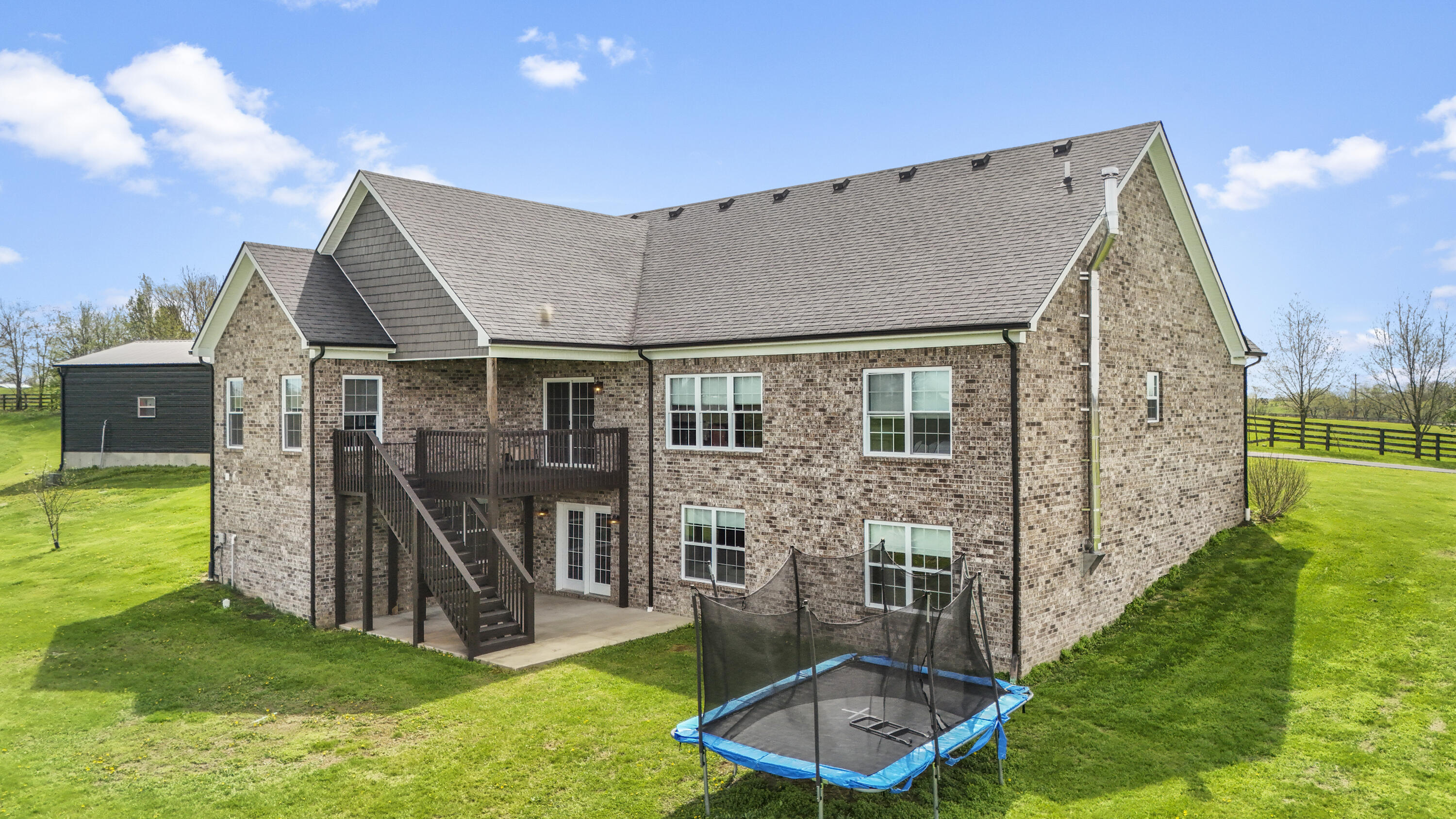 112 Fairfield Farm Road