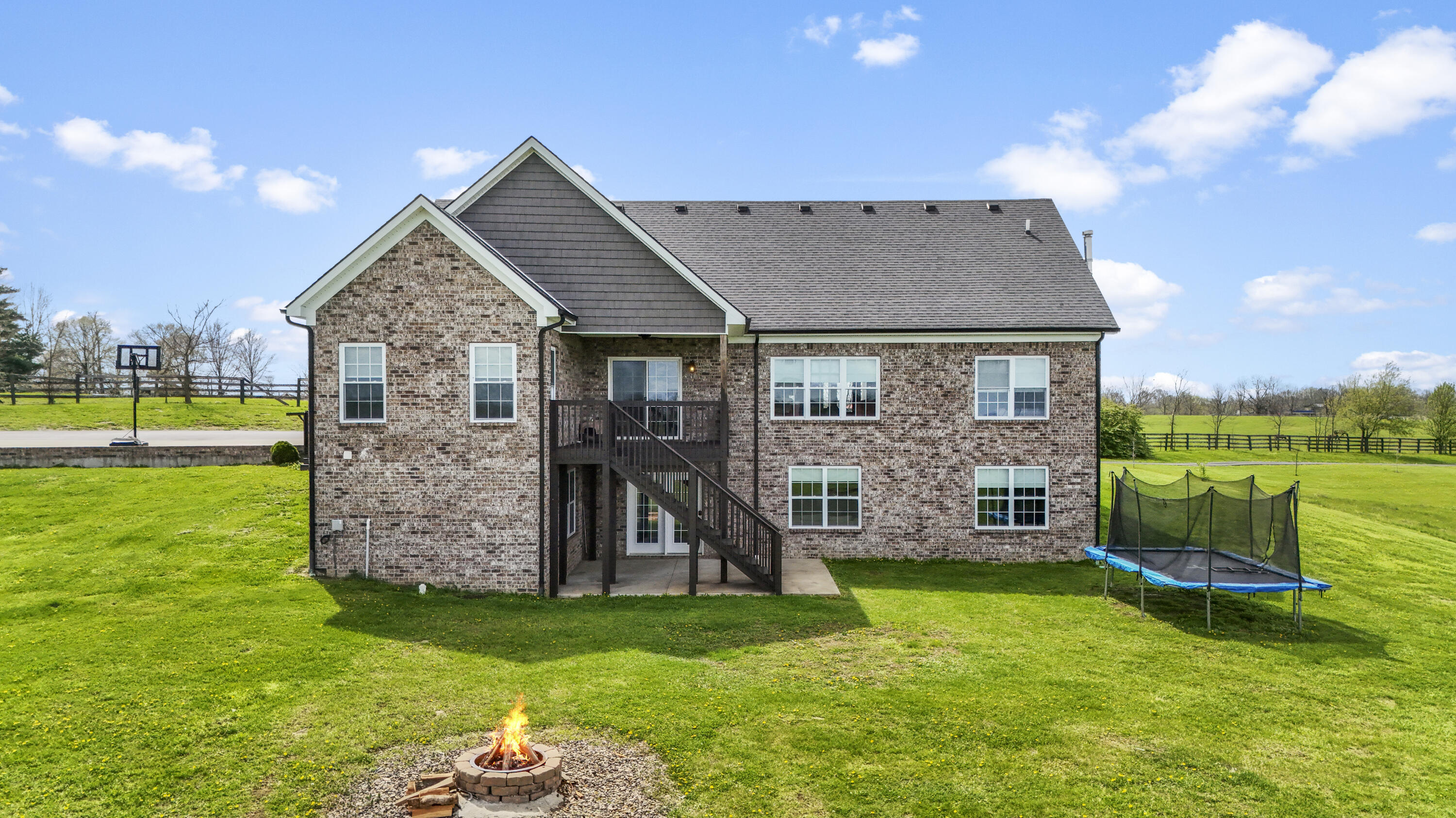 112 Fairfield Farm Road