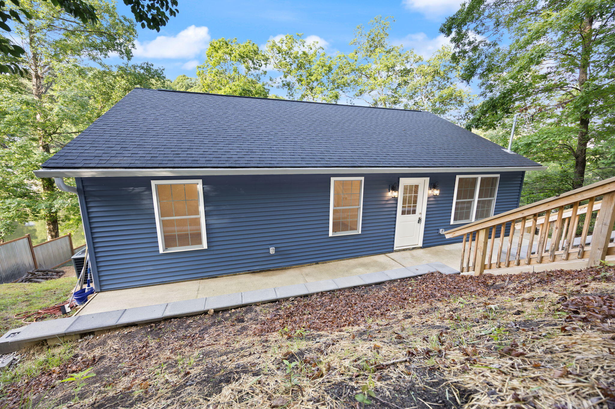 77 Grayson Lane