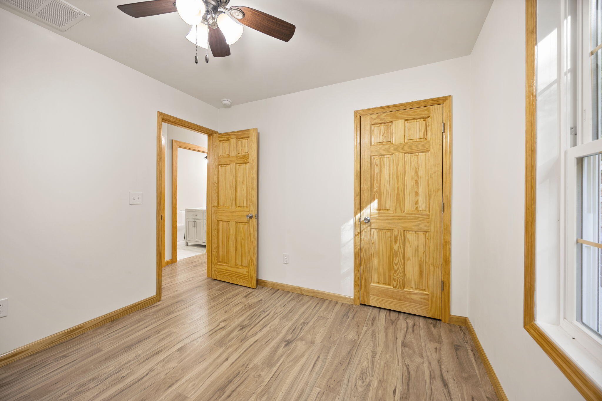 77 Grayson Lane