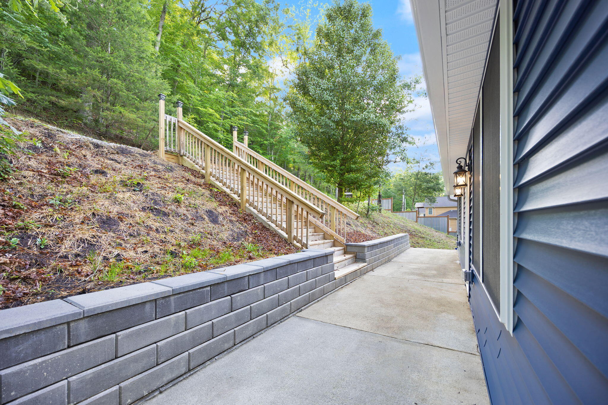 77 Grayson Lane