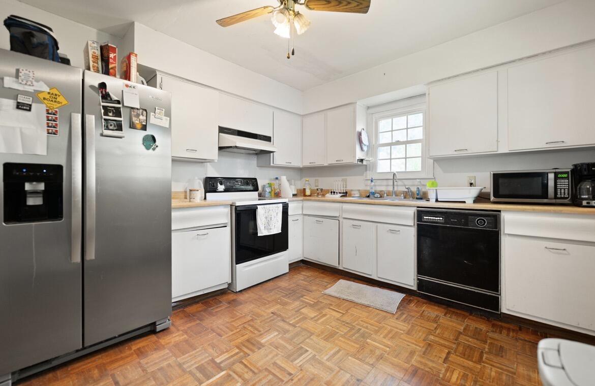 34 Woodcrest Drive