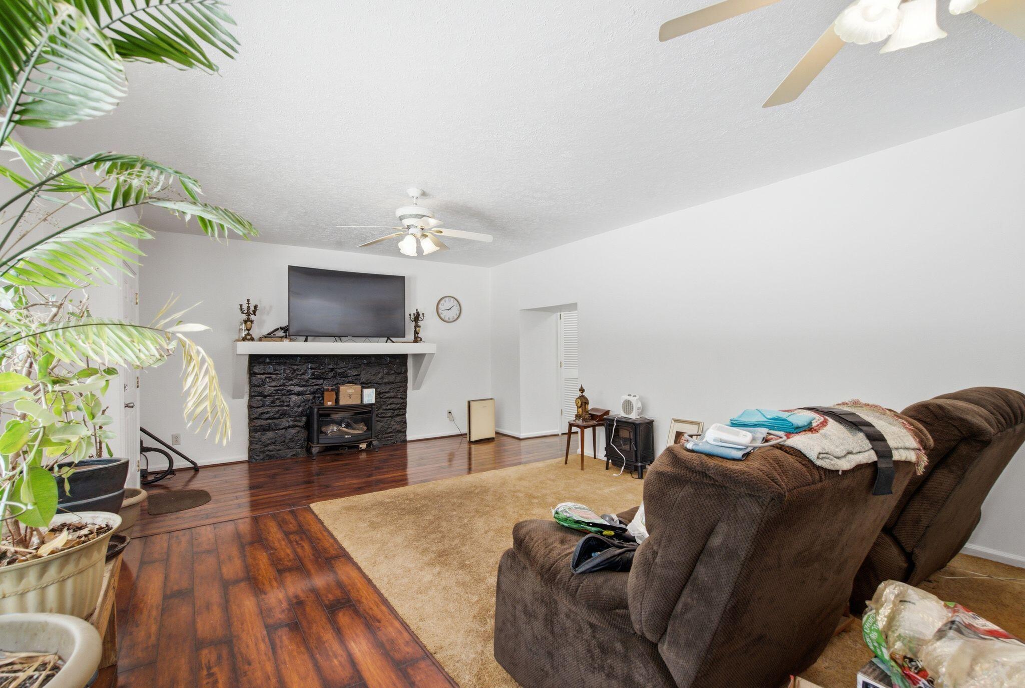 2590 Bald Knob Road
