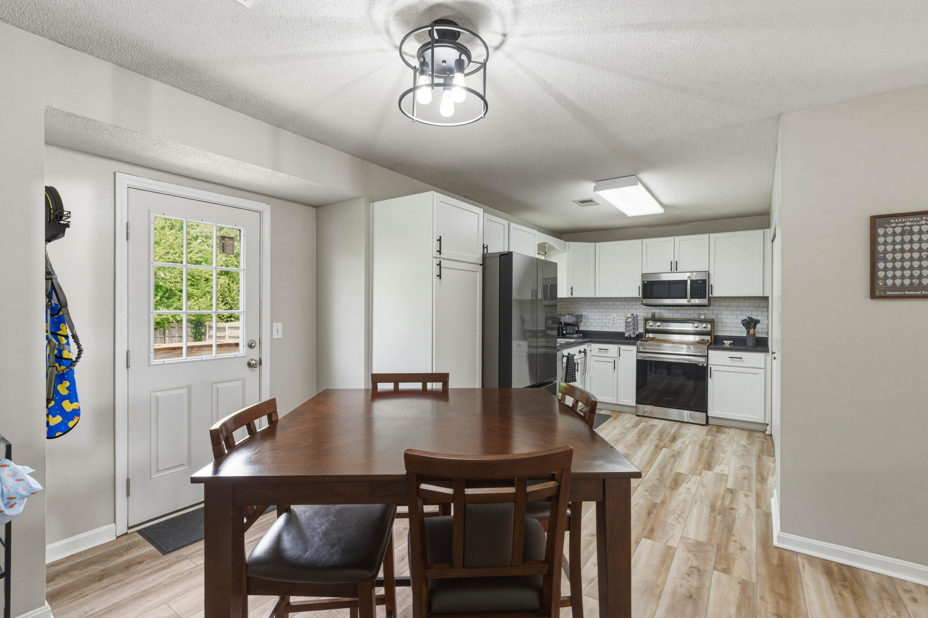 1215 Williamsburg Drive