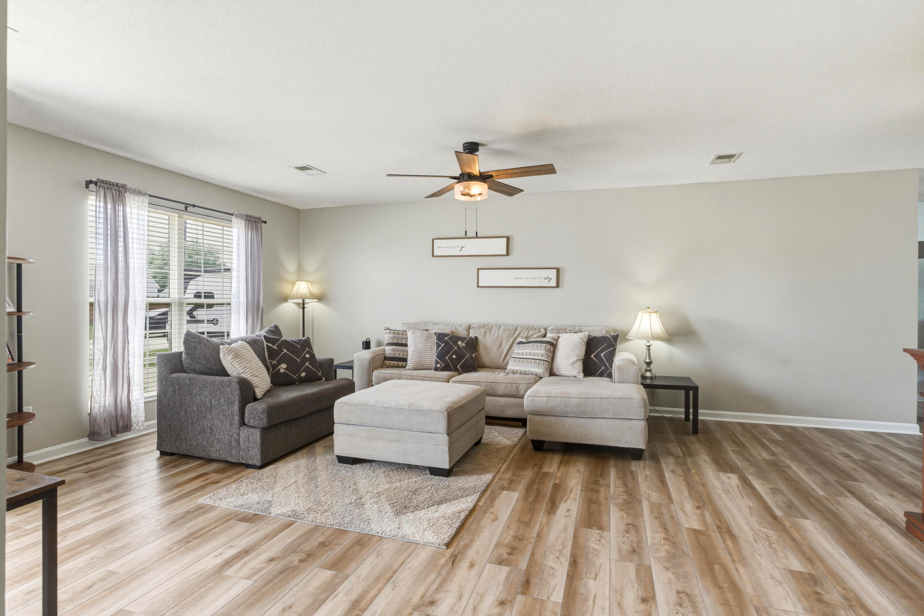 1215 Williamsburg Drive