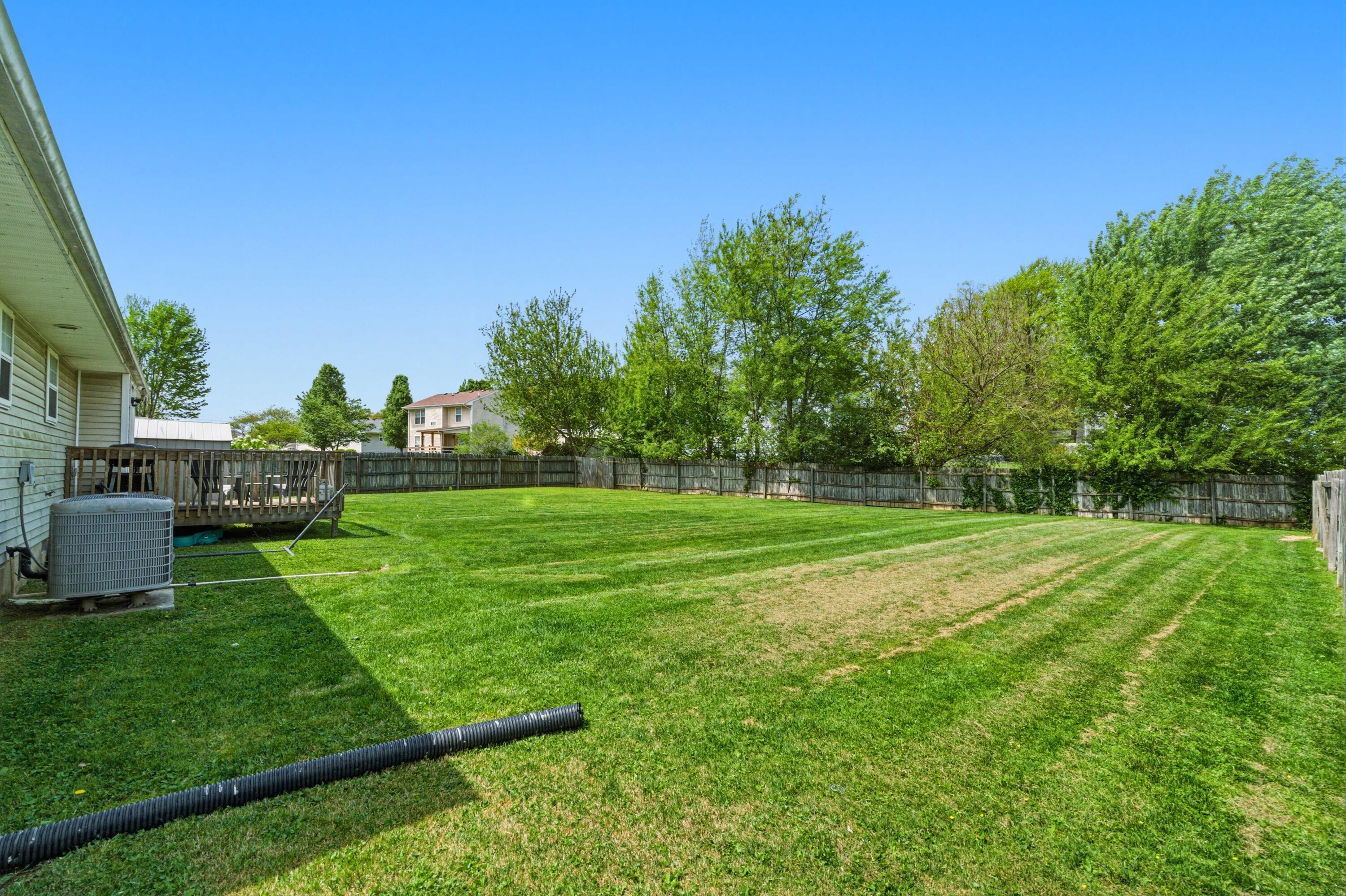 1215 Williamsburg Drive
