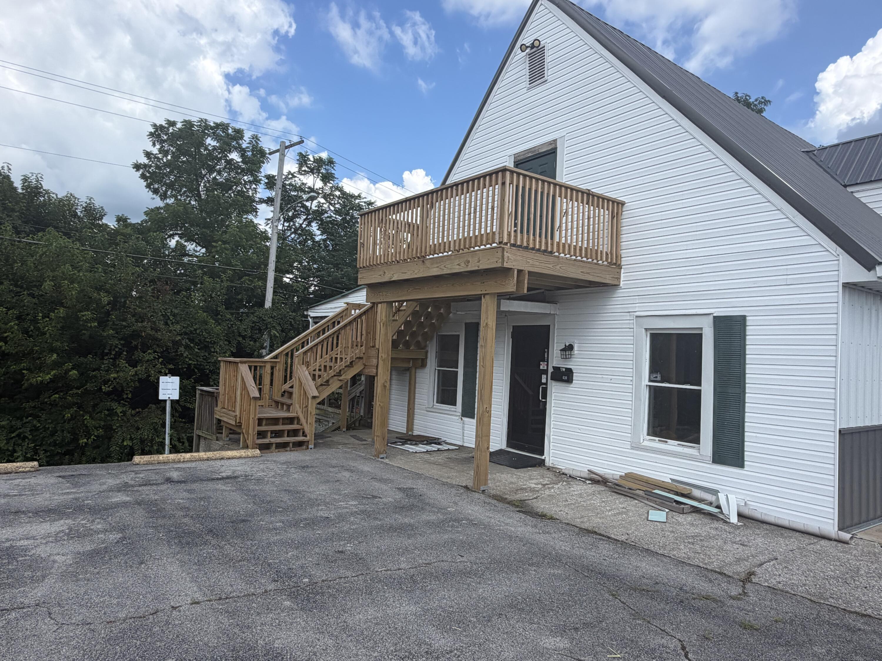 630 Versailles Road