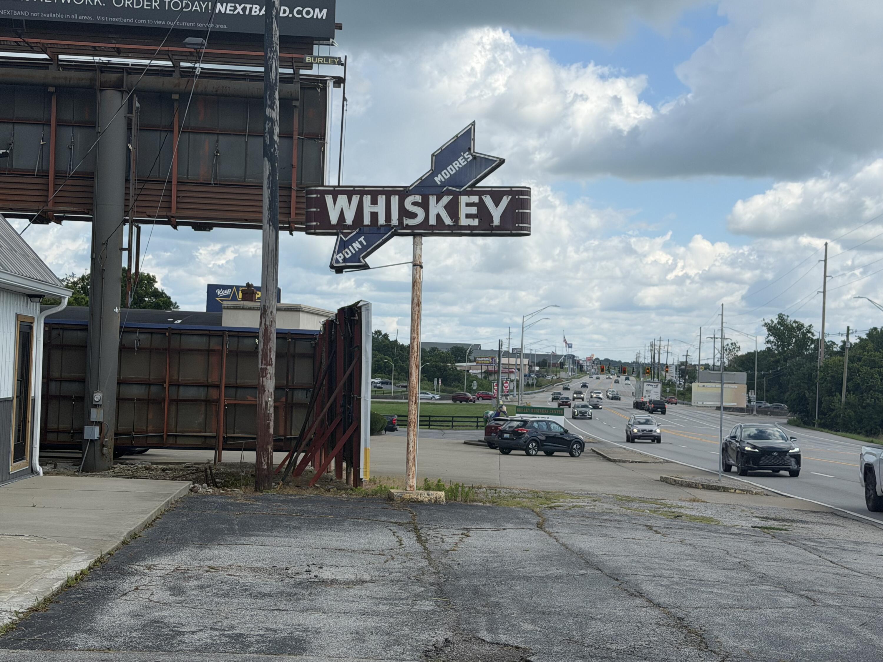 630 Versailles Road