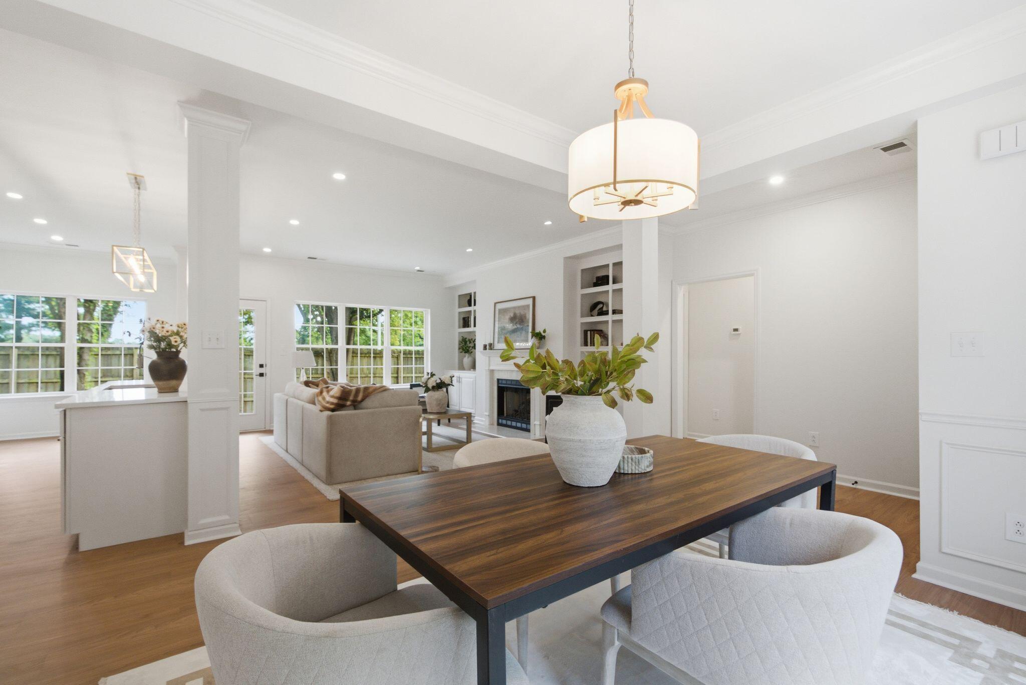 1737 Headley Green