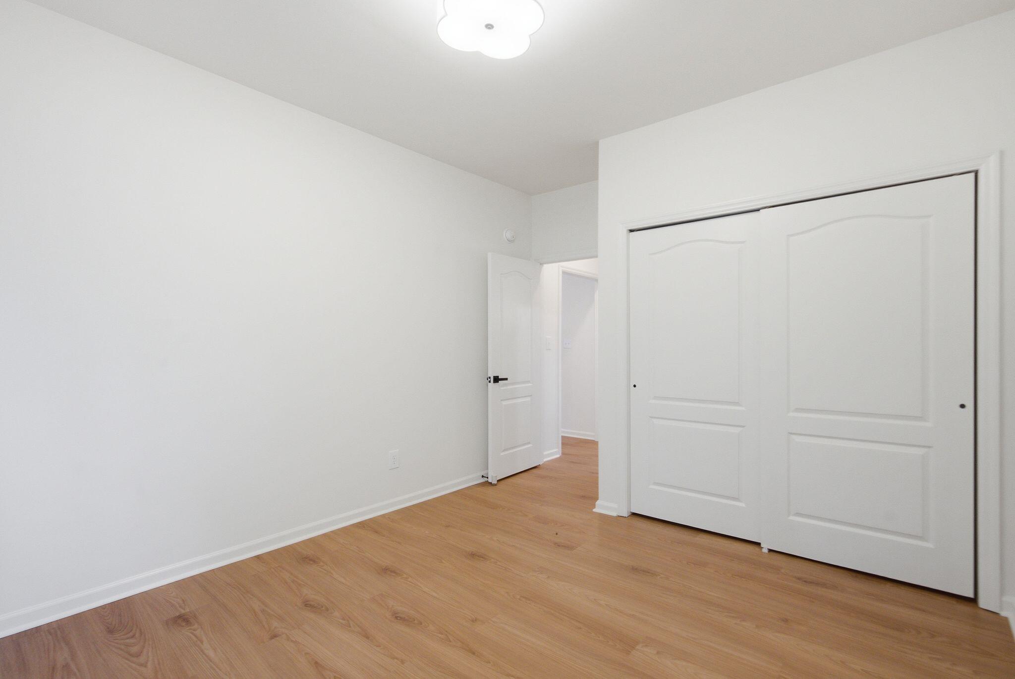 1737 Headley Green
