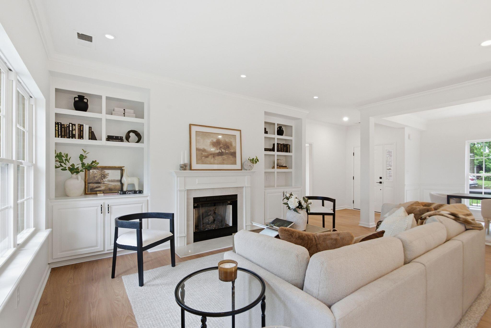 1737 Headley Green