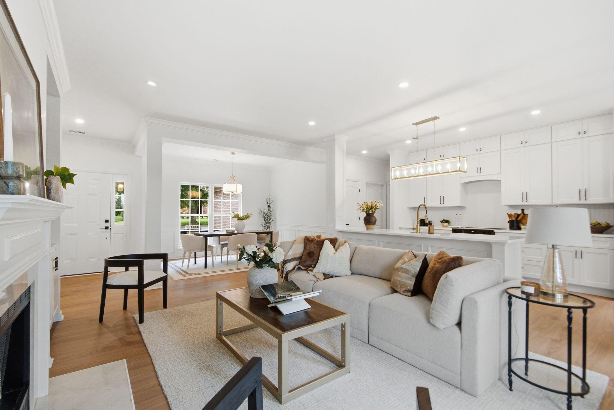 1737 Headley Green