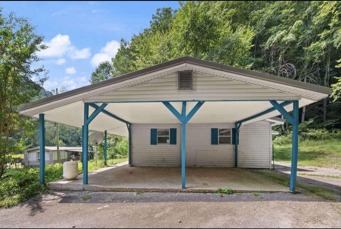 6026 6026 State Highway 221