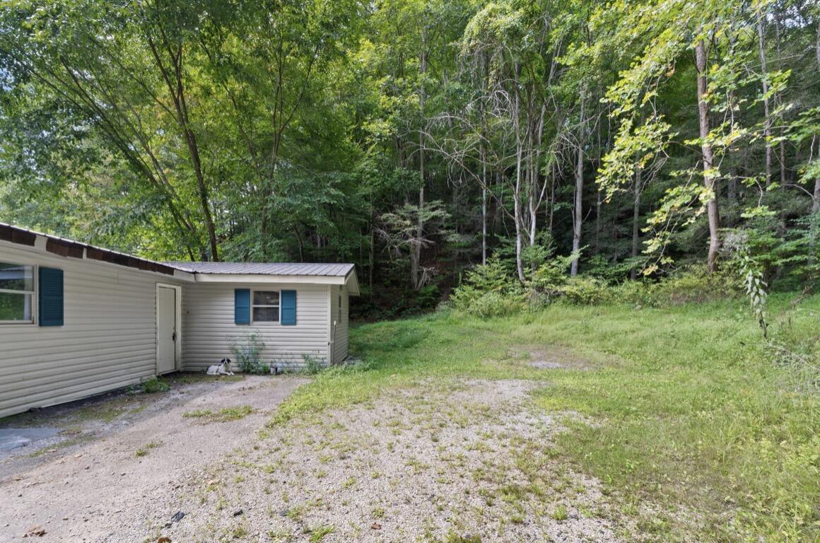 6026 6026 State Highway 221