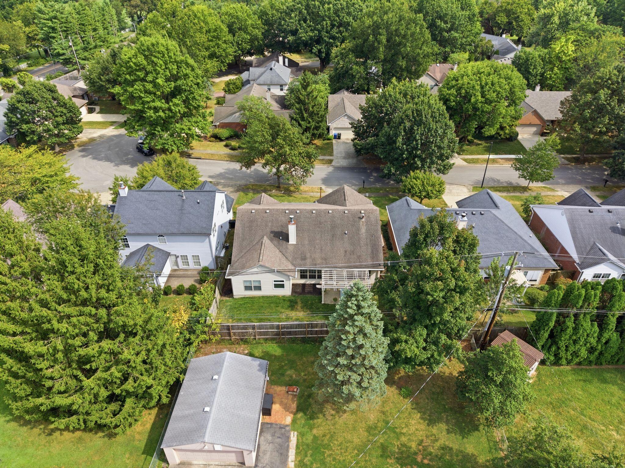 1761 Headley Green