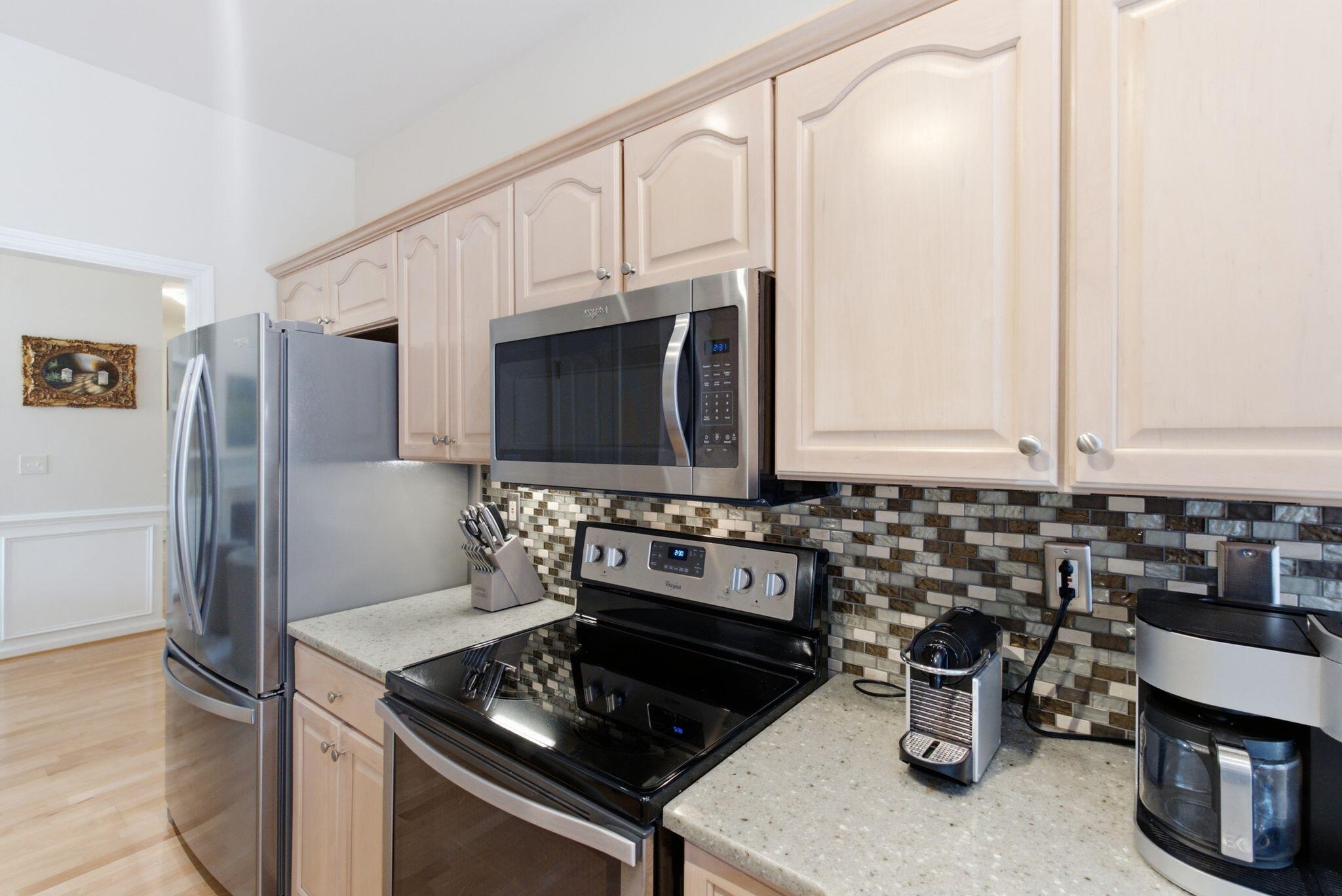 1761 Headley Green