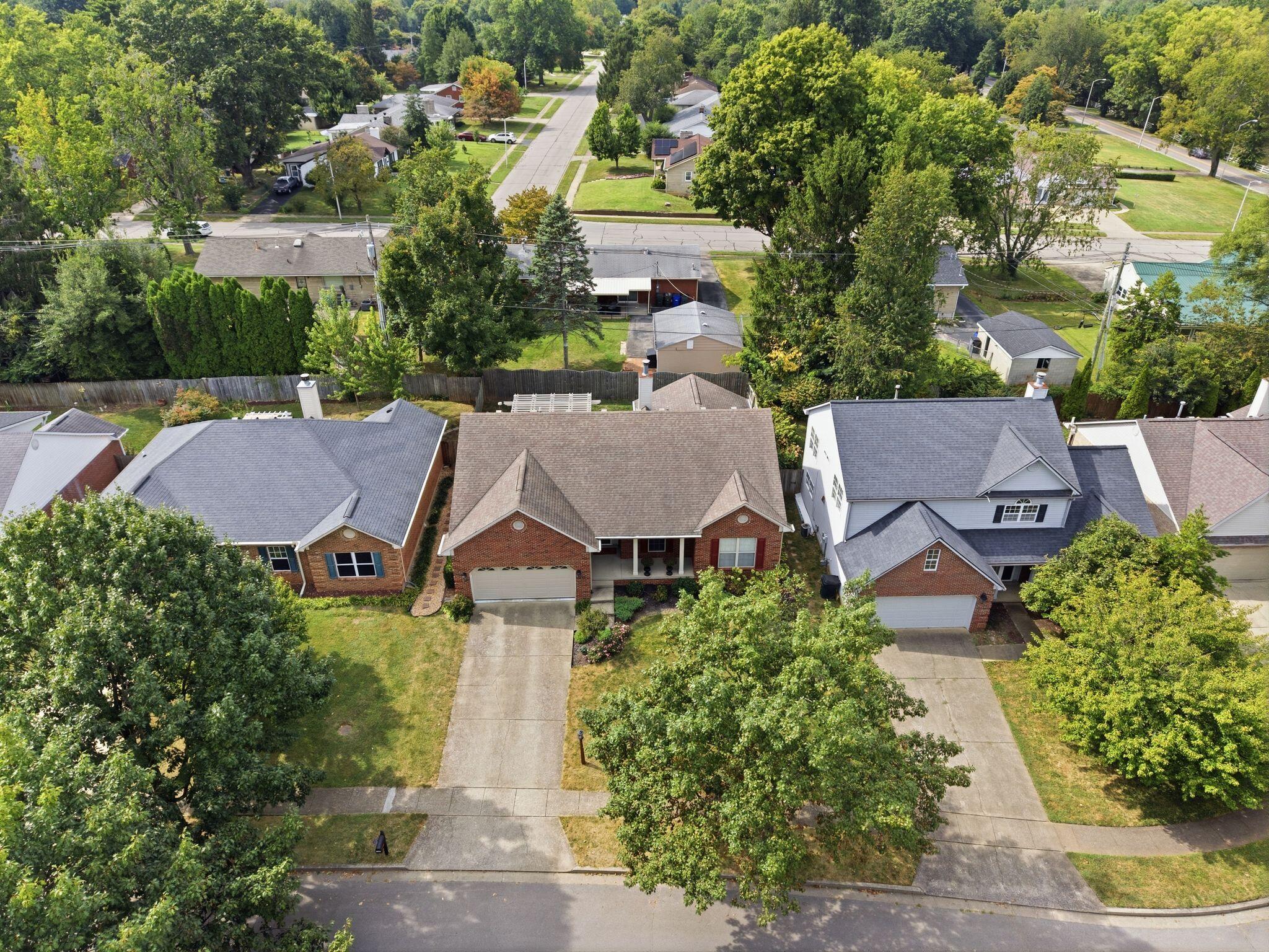 1761 Headley Green