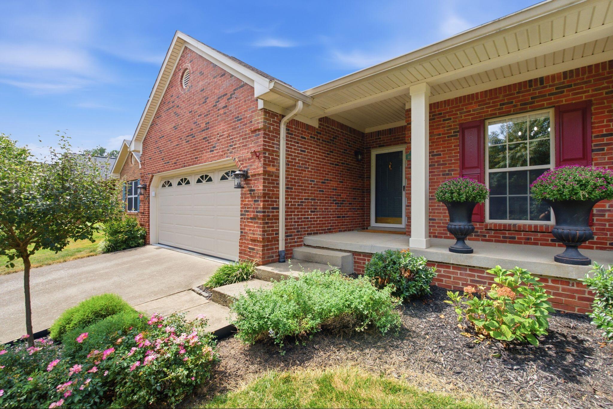 1761 Headley Green