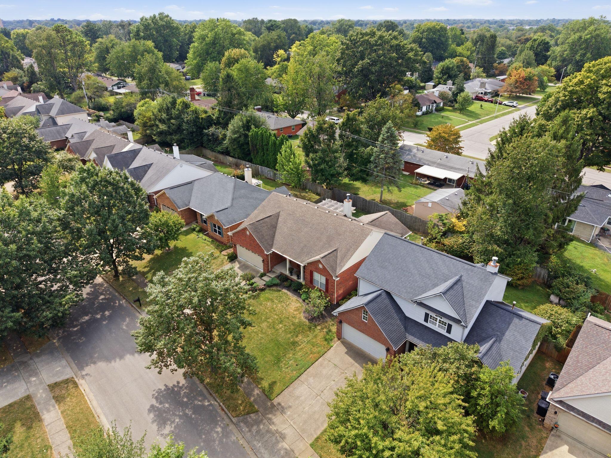 1761 Headley Green