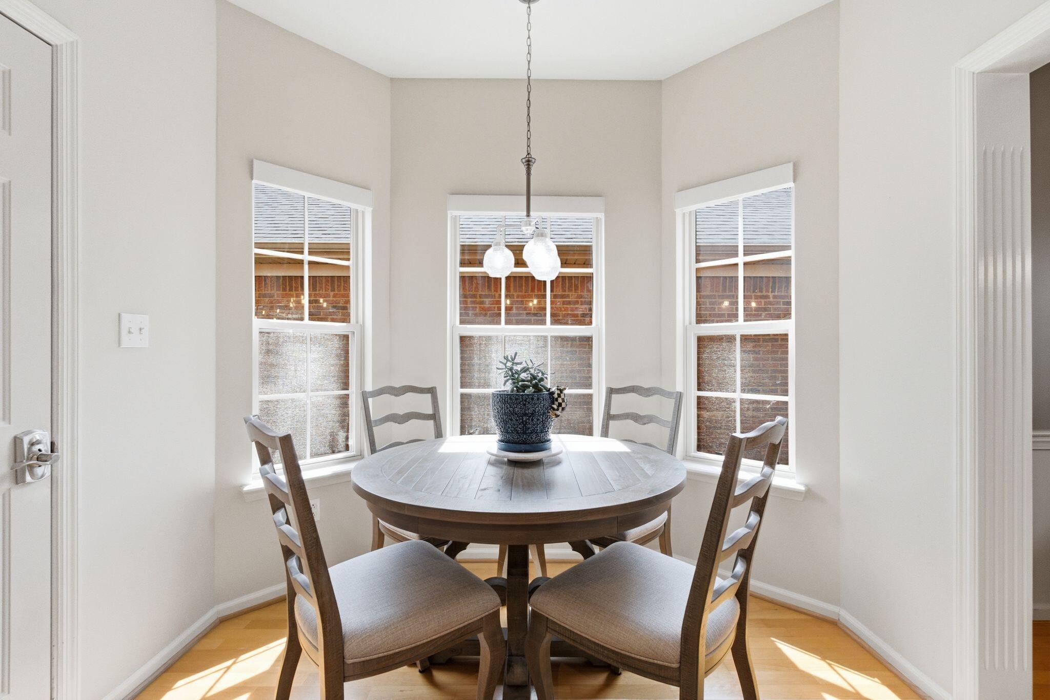 1761 Headley Green