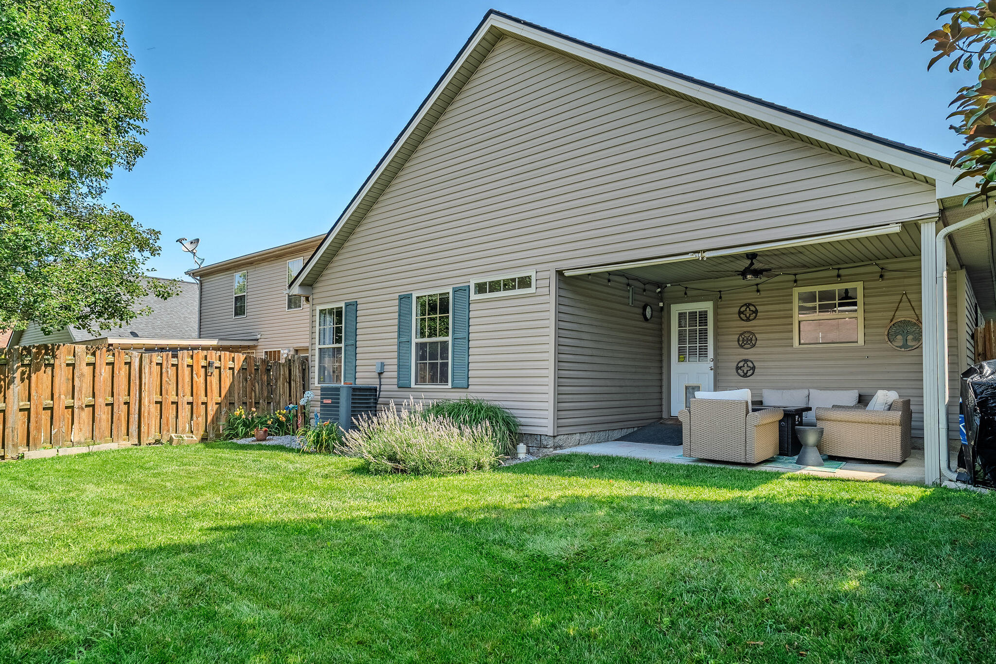 3112 Many Oaks Park